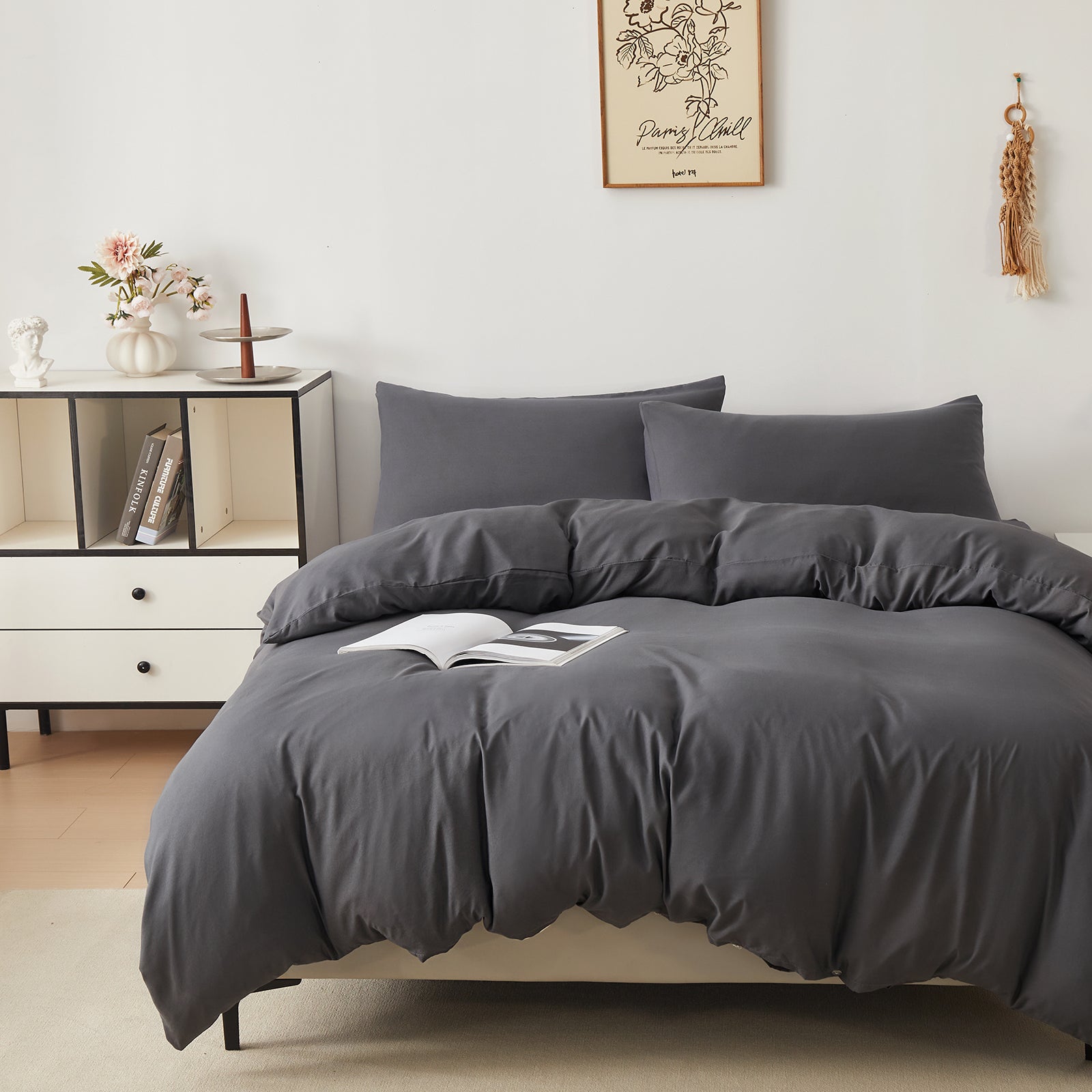 Close-up view of duvet cover set fabric highlighting its soft and smooth texture.