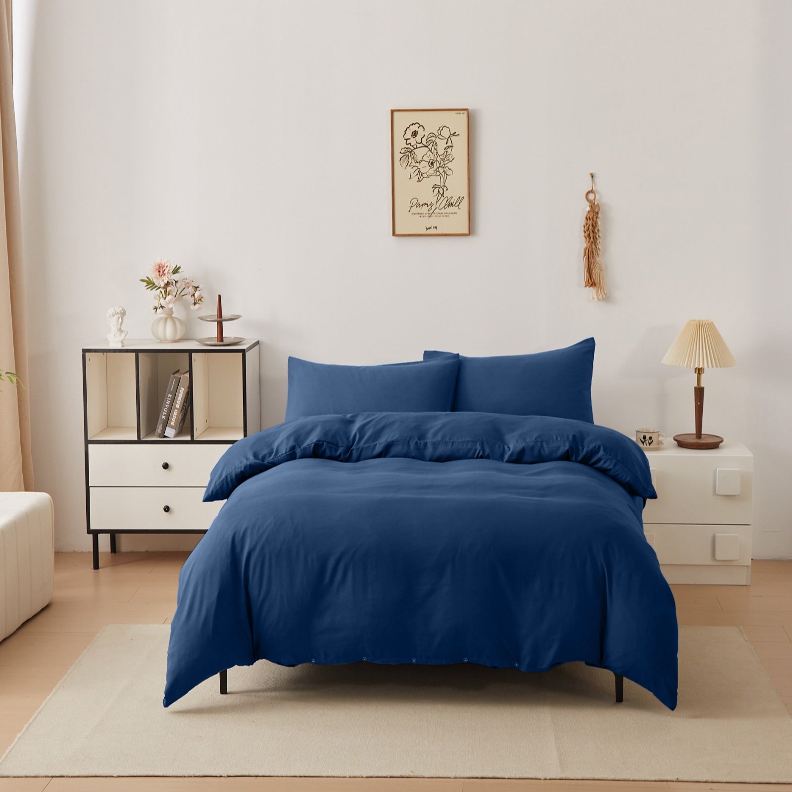 Elegant modern bedroom featuring a sleek, timeless microfibre duvet cover set that complements any décor.